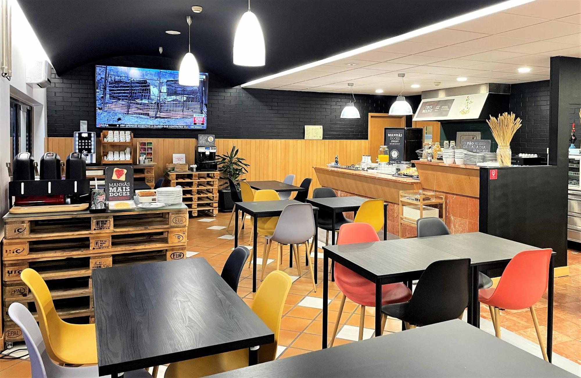 Hotel Ibis Leiria Fatima ภายนอก รูปภาพ