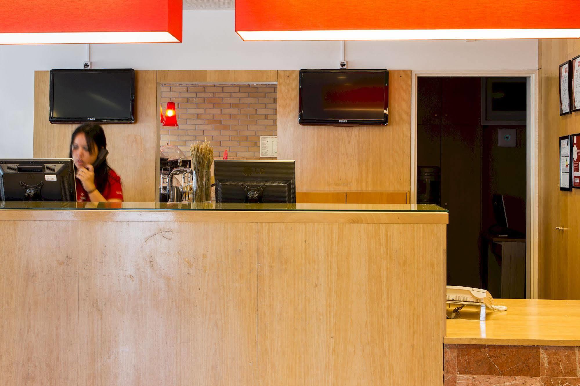 Hotel Ibis Leiria Fatima ภายนอก รูปภาพ